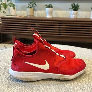 Nike Flex Runner Size 5 Youth